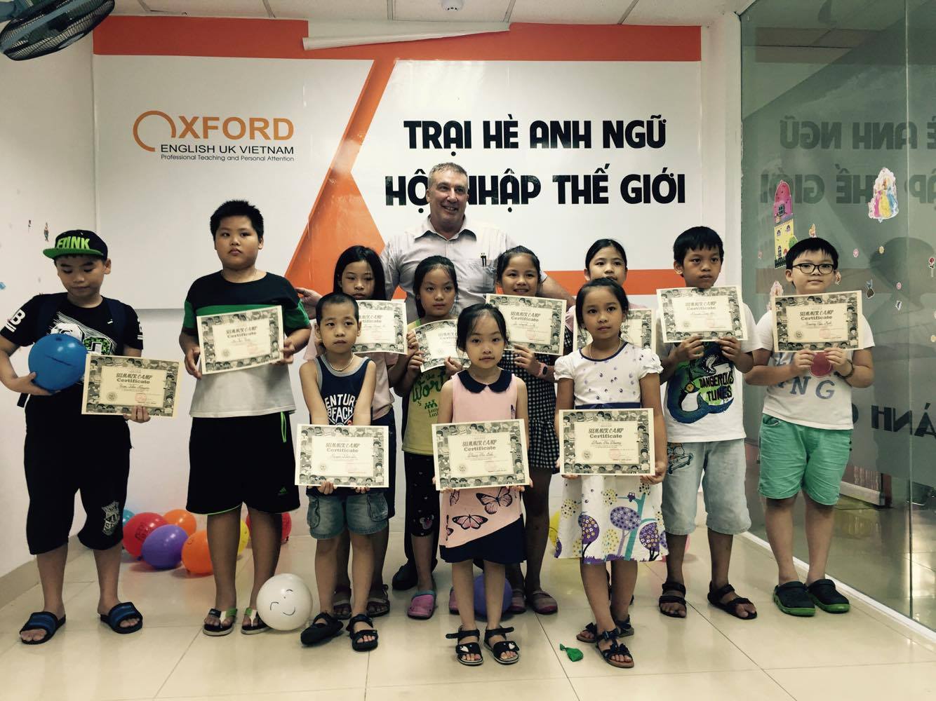 Trại hè tiếng Anh "Hội nhập thế giới" cho học sinh từ 6-12 tuổi